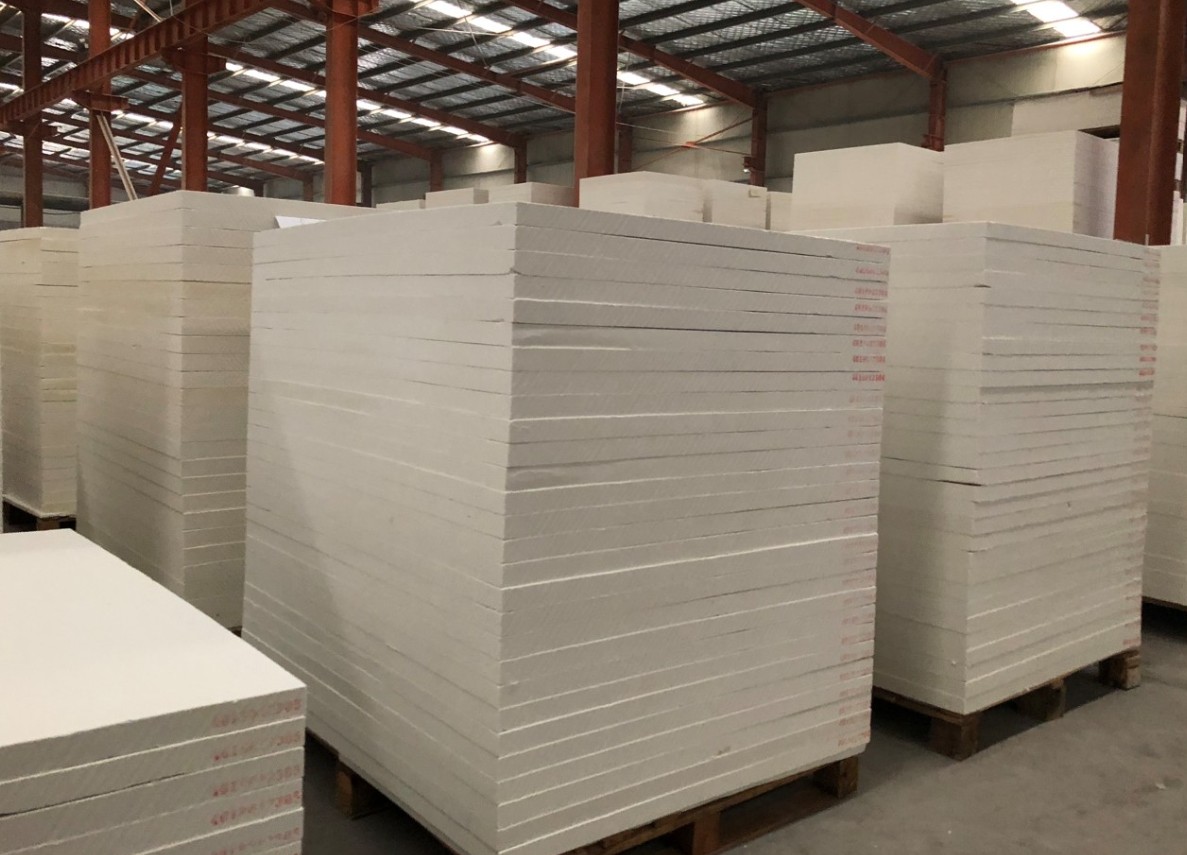 Ceramic Fiber Board for high-temperature furnace insulation